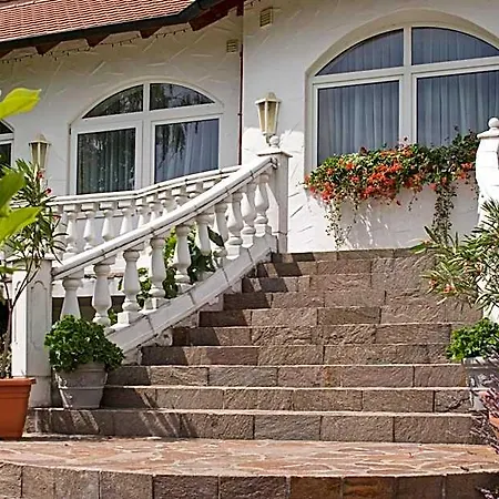 Sattelbogener Hof 3*