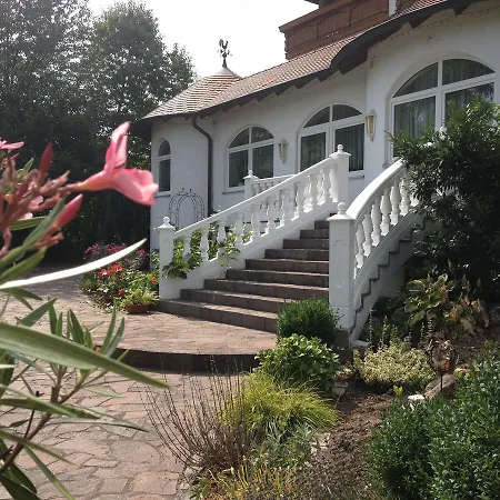 Sattelbogener Hof فندق Traitsching