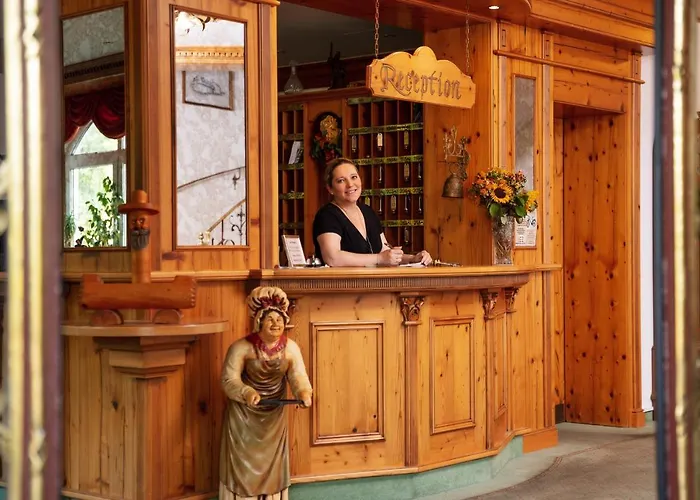 Sattelbogener Hof Hotel 3*