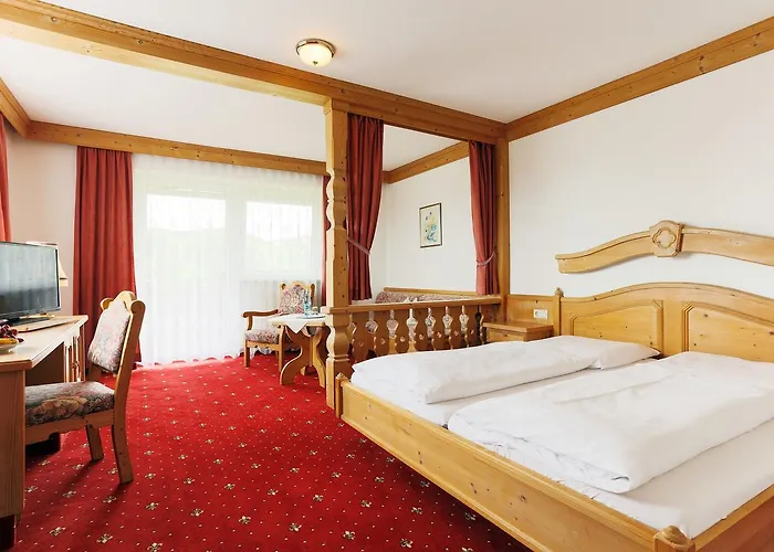 Sattelbogener Hof 3*